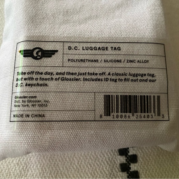 Glossier Keychain NWT - Picture 7 of 10